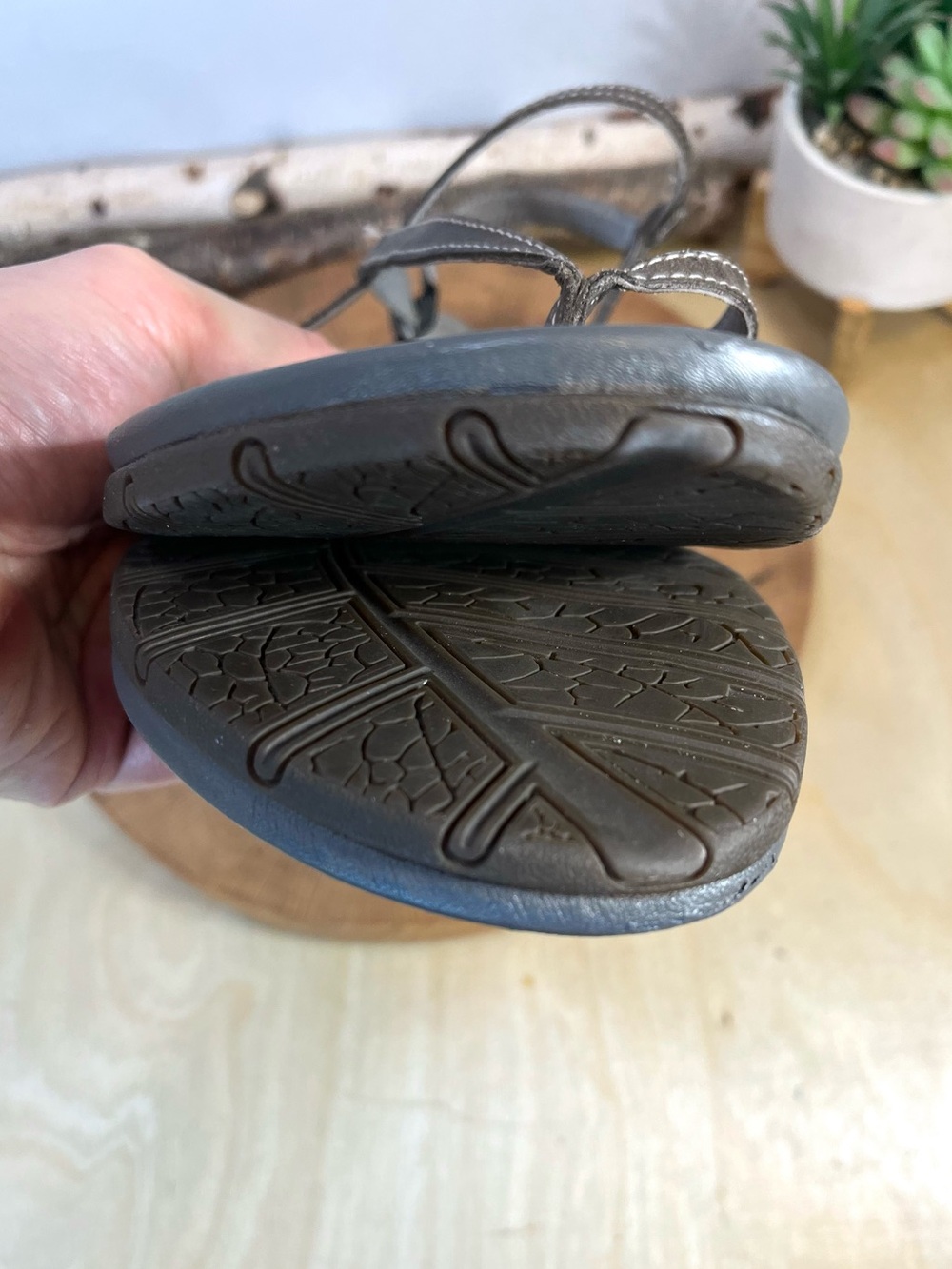Chaco Rowan Leather Strappy Sandals | Taupe Brown & Grey | Women’s Size 10 - Picture 12 of 14